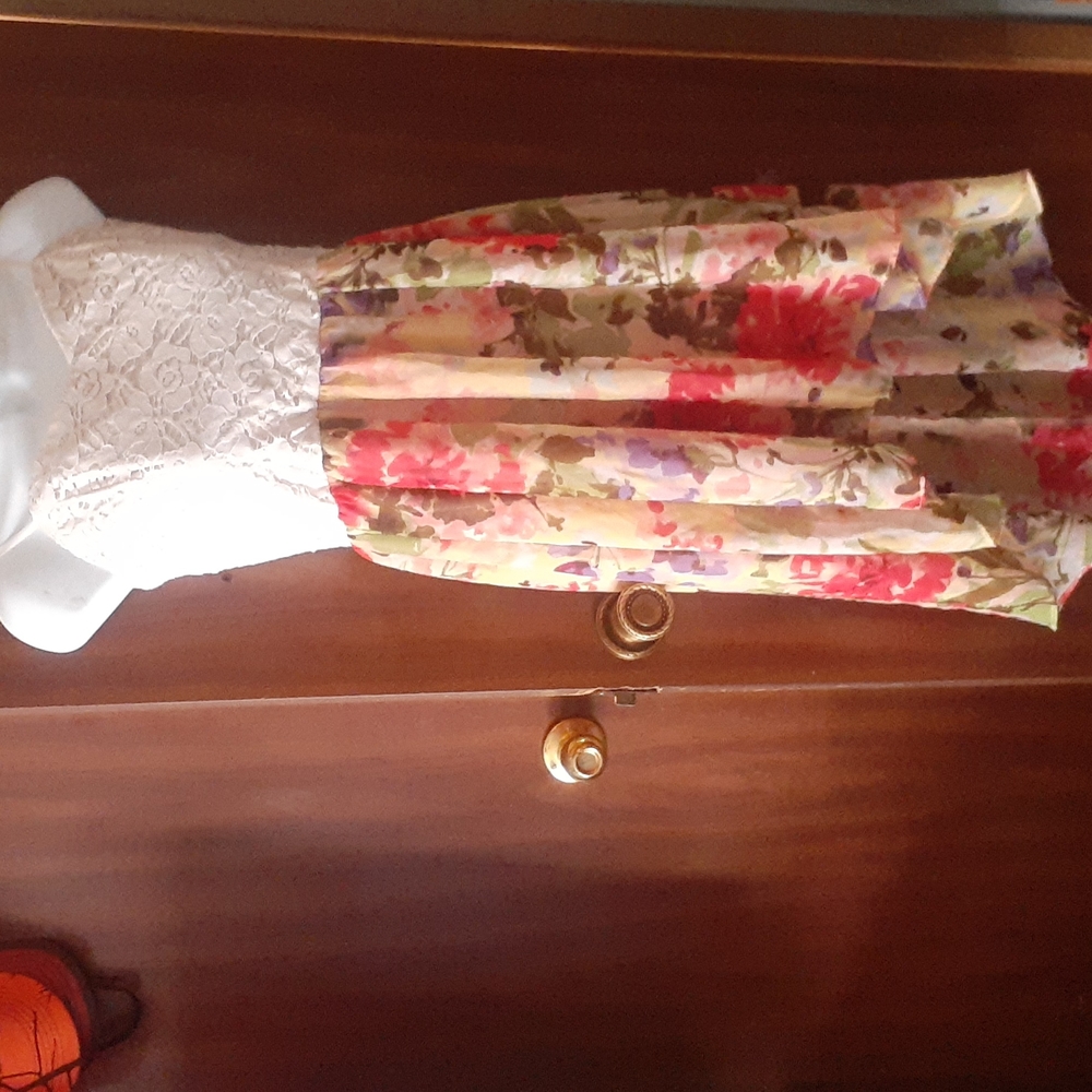 I.N. San Francisco...Strapless dress